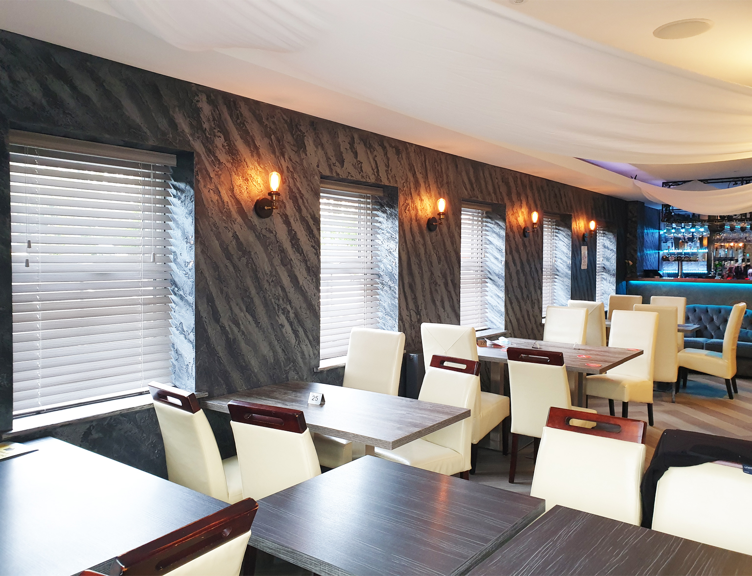 clitheroe-blinds-cafe-blinds-3