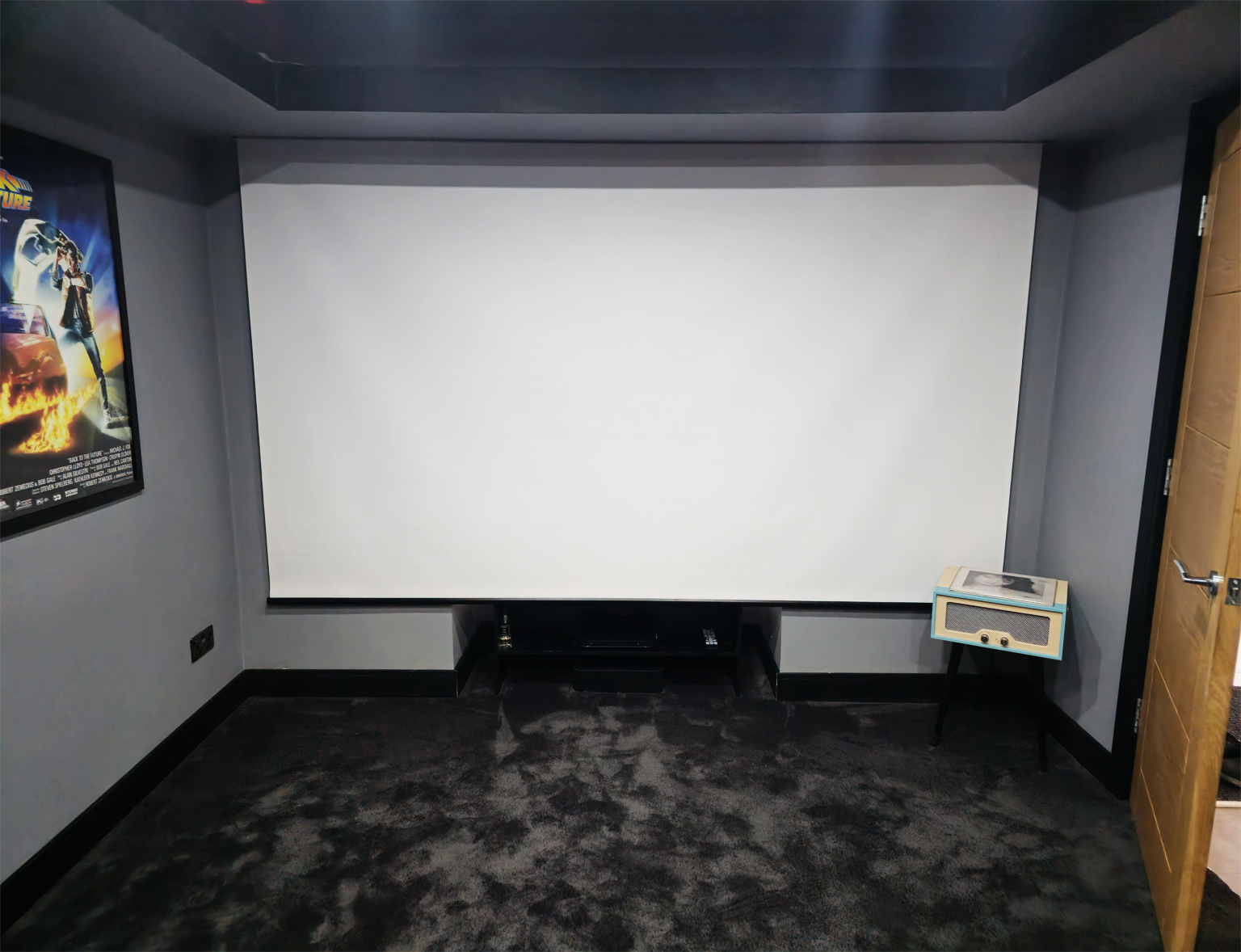 clitheroe-blinds-cinema-screen-3