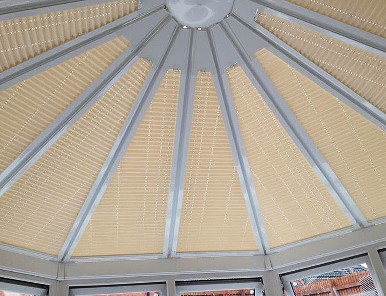 clitheroe-blinds-conservatory-roof-blinds-4