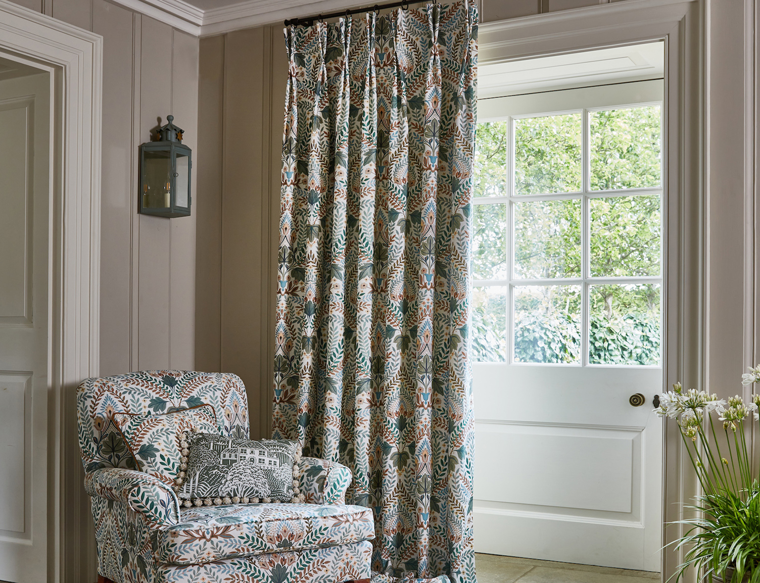 clitheroe-blinds-double-pinch-curtains-2