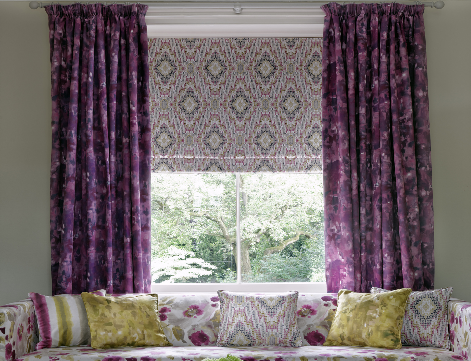 clitheroe-blinds-pencil-pleat-curtains-2