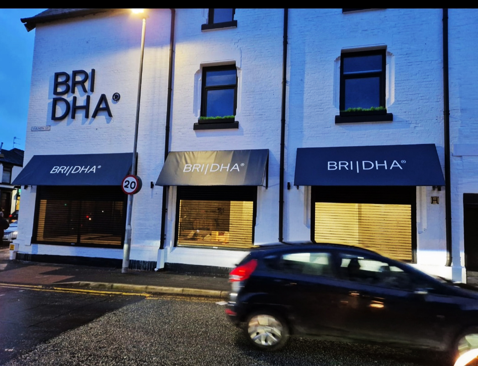 clitheroe-blinds-shop-outdoor-canopies-4