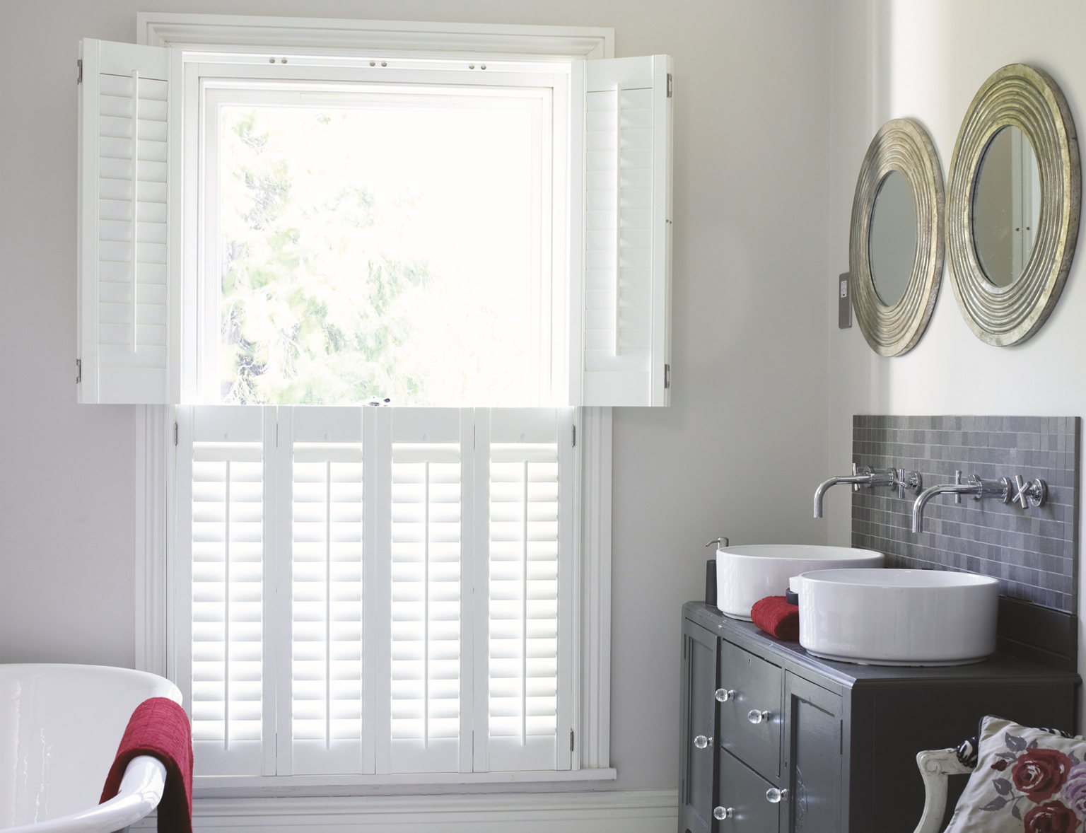 clitheroe-blinds-tier-on-tier-shutters-2
