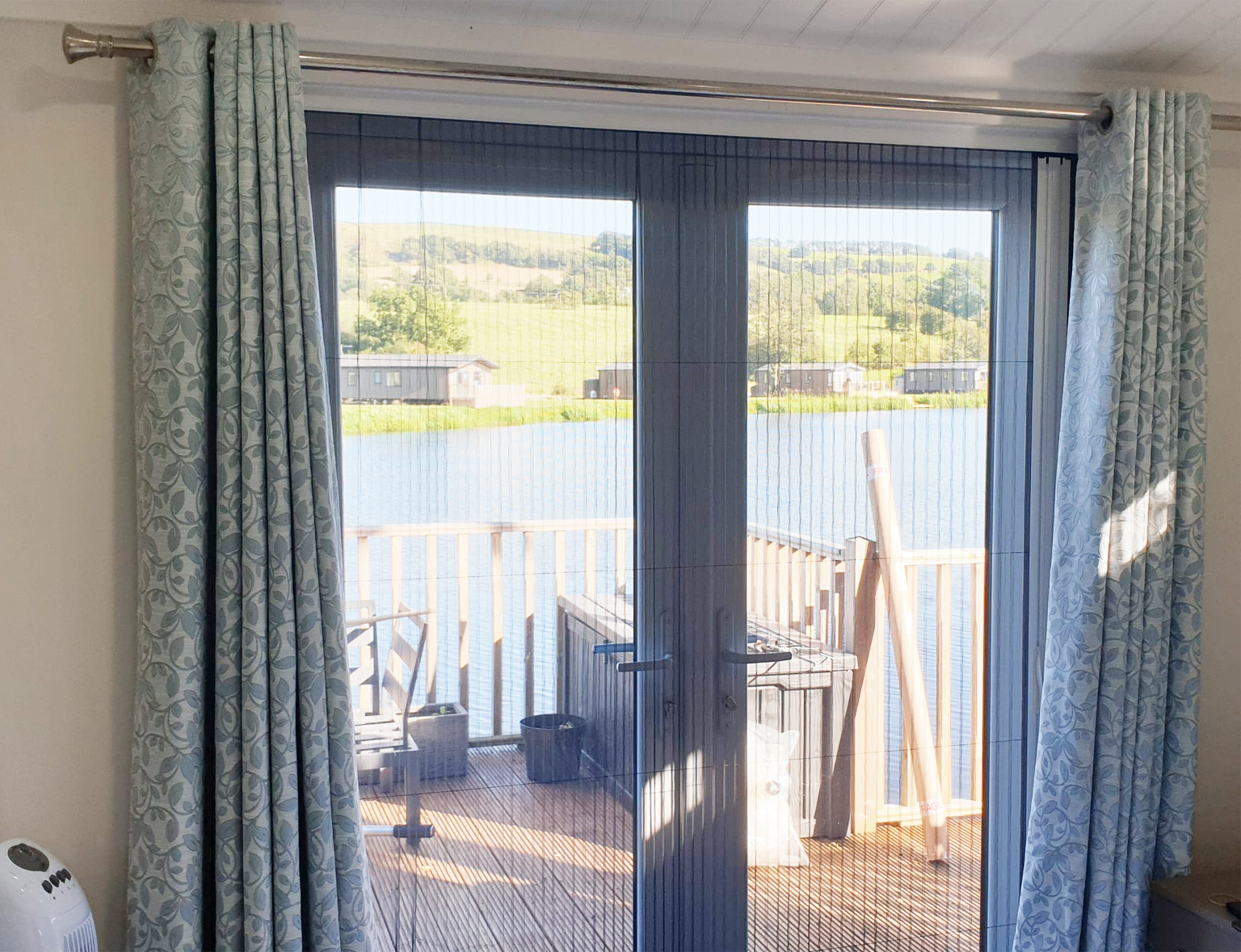 clitheroe-blinds-insect-screen-4