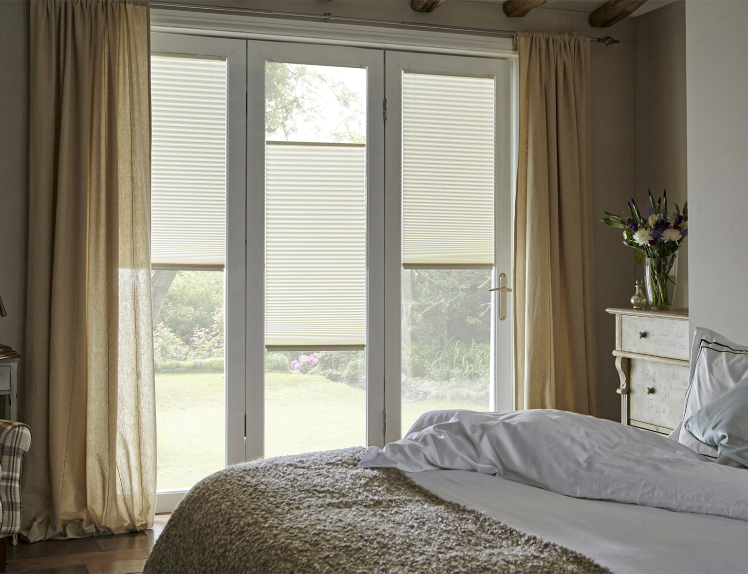 clitheroe-blinds-intu-micro-blinds-2