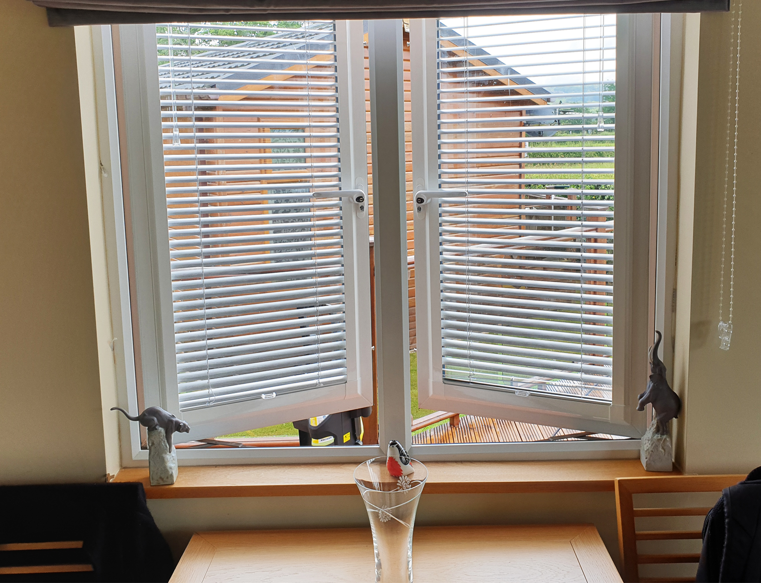 clitheroe-blinds-perfect-fit-aluminium-blinds-4