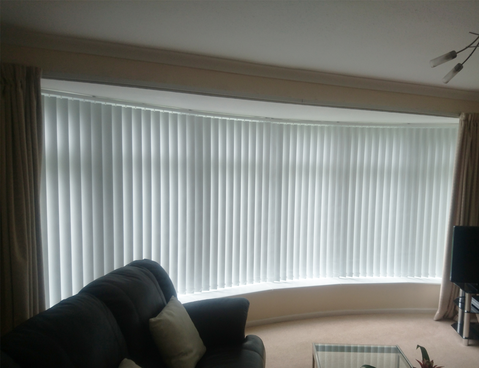 clitheroe-blinds-shaped-blinds-vertcal-blinds-3
