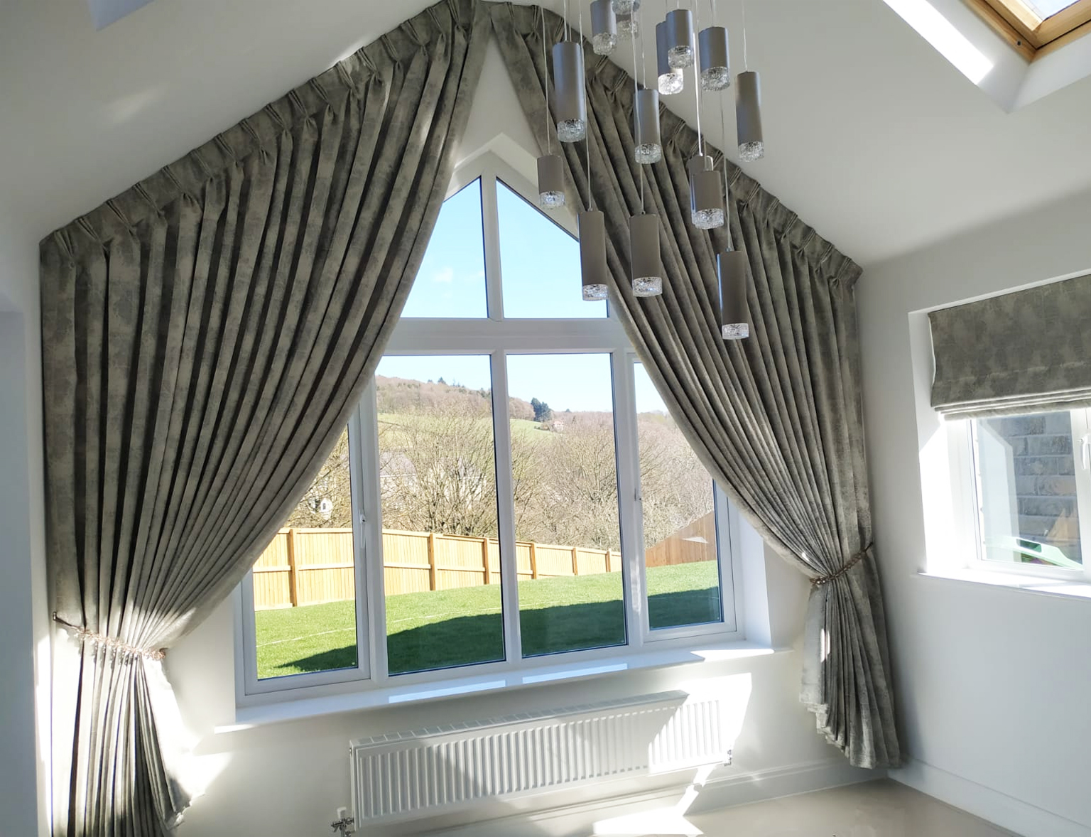 clitheroe-blinds-shaped-curtains-1