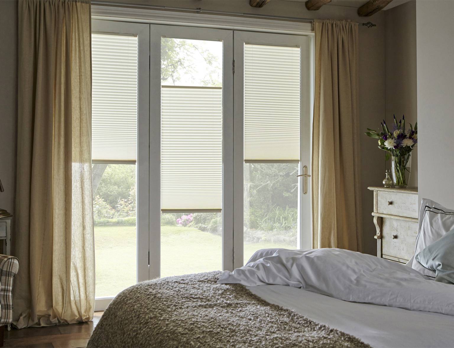 clitheroe-blinds-intu-micro-blinds-2