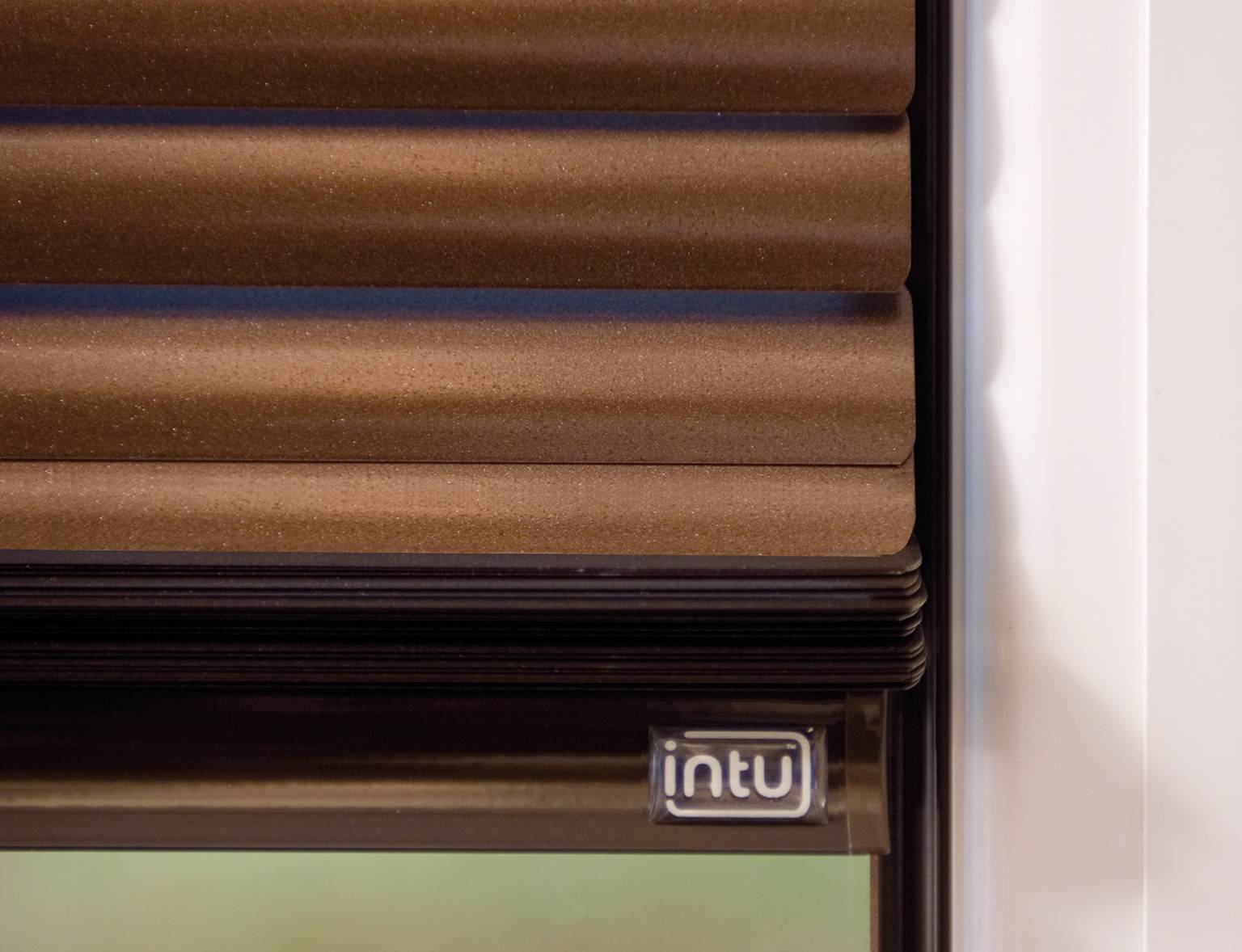clitheroe-blinds-intu-venetian-blinds-4